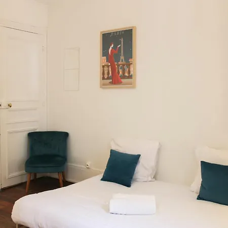 Apartment Peaceful Just Steps From Pari Saint-Denis (Seine-Saint-Denis)