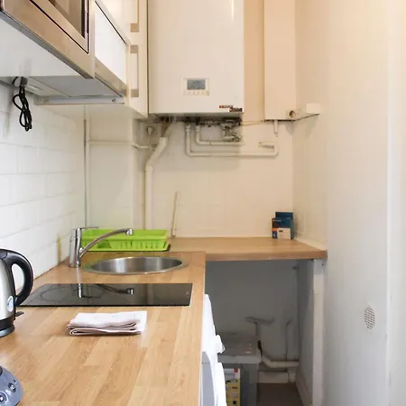 Apartment Peaceful Just Steps From Pari Saint-Denis (Seine-Saint-Denis)